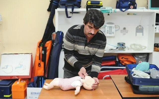 1 помощь маленькому человеку